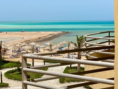 An oasis by the sea. Apartment for rent with a beach in Hurghada for $350 per month.